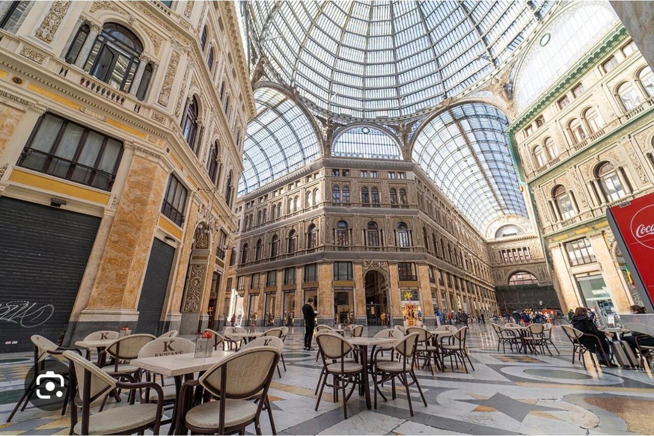 Ferienwohnung La Casa Di Sarah Aspetta Voi Neapel Exterior foto