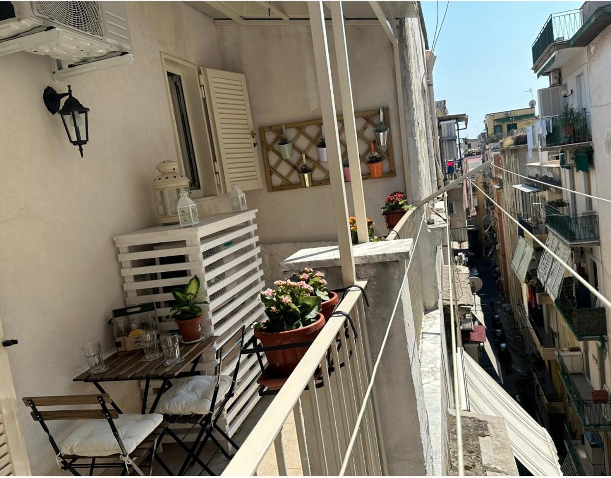 Ferienwohnung La Casa Di Sarah Aspetta Voi Neapel Exterior foto
