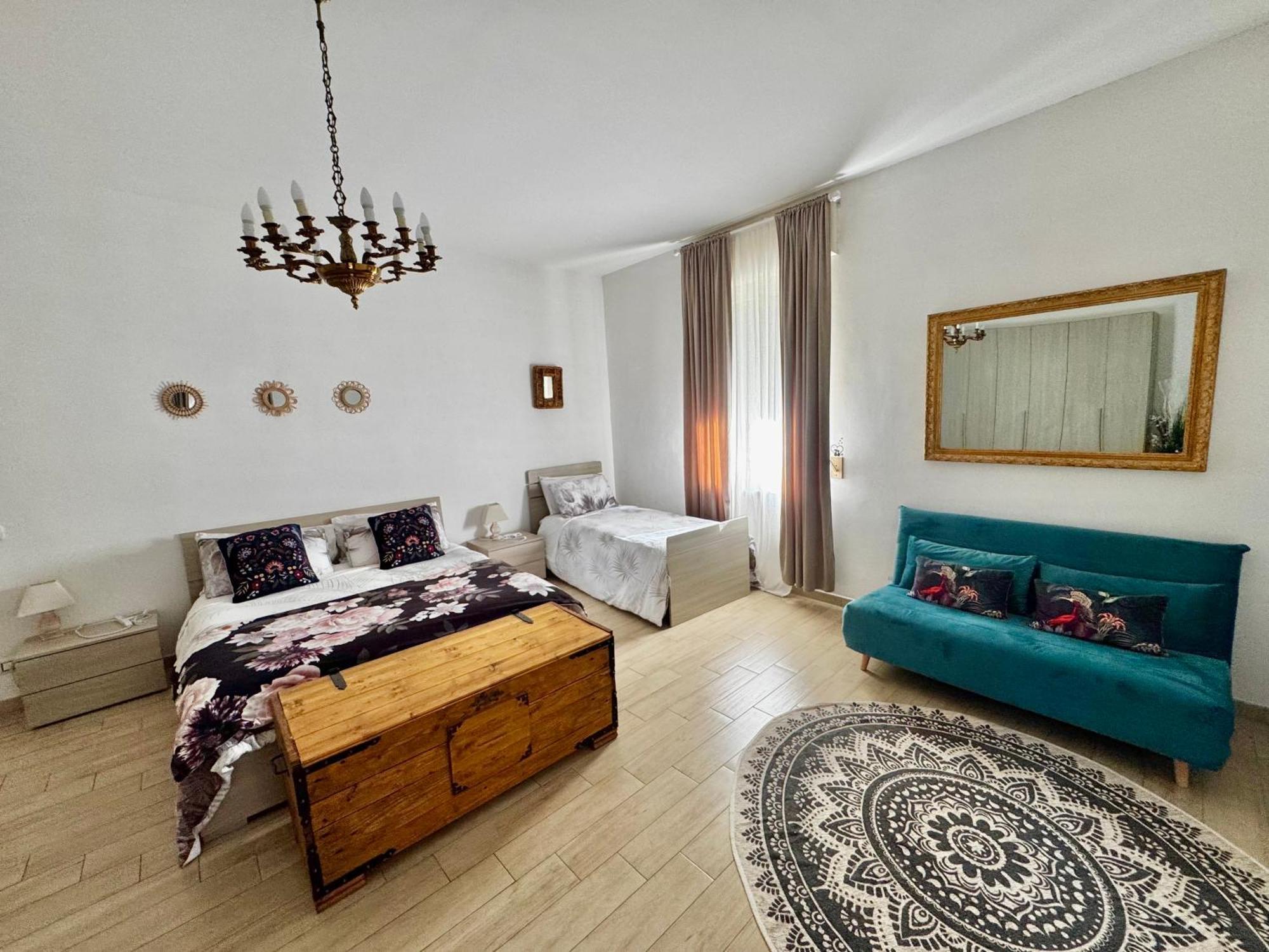 Ferienwohnung La Casa Di Sarah Aspetta Voi Neapel Exterior foto